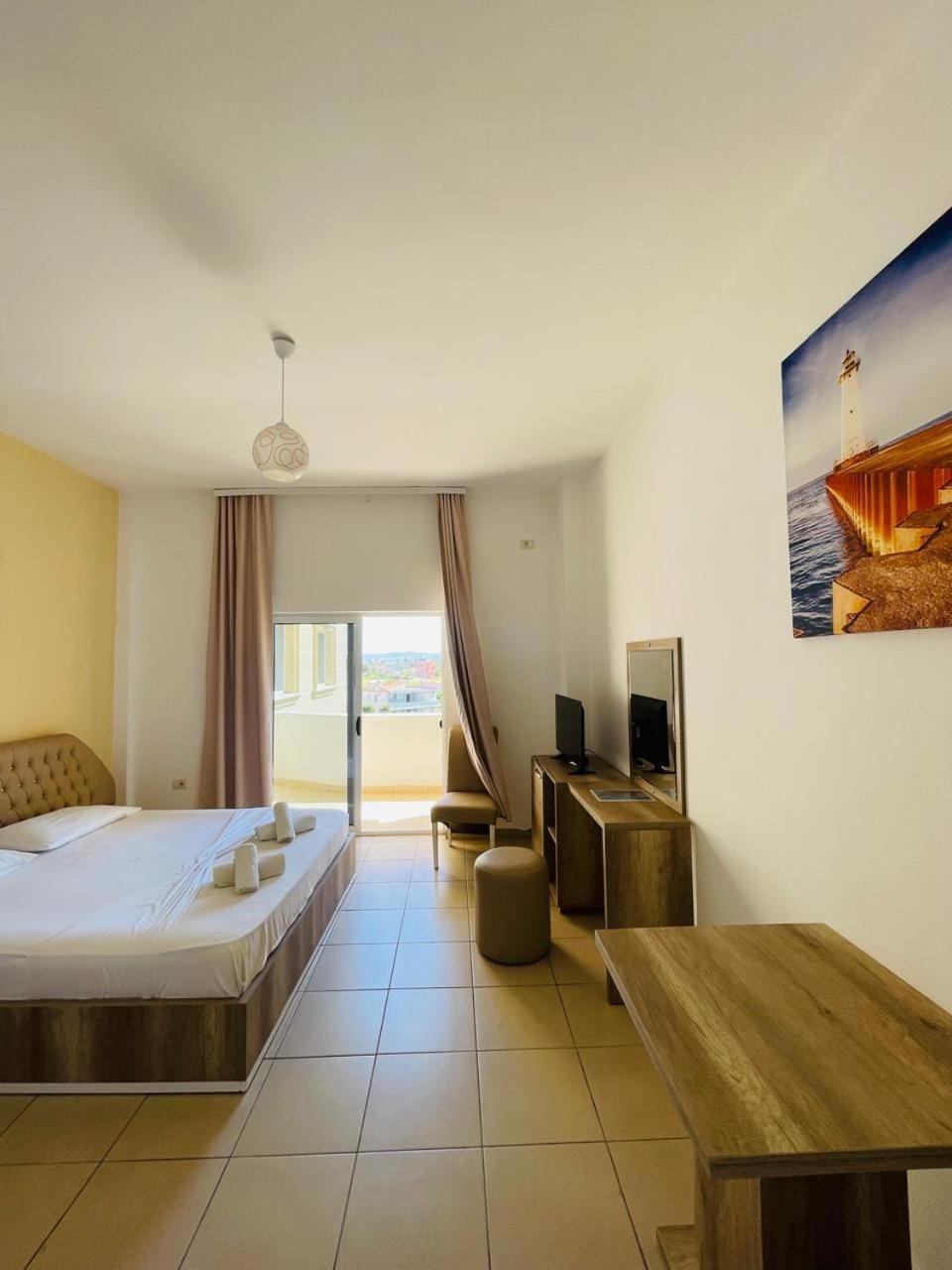 Hotel Princ Golem  Buitenkant foto