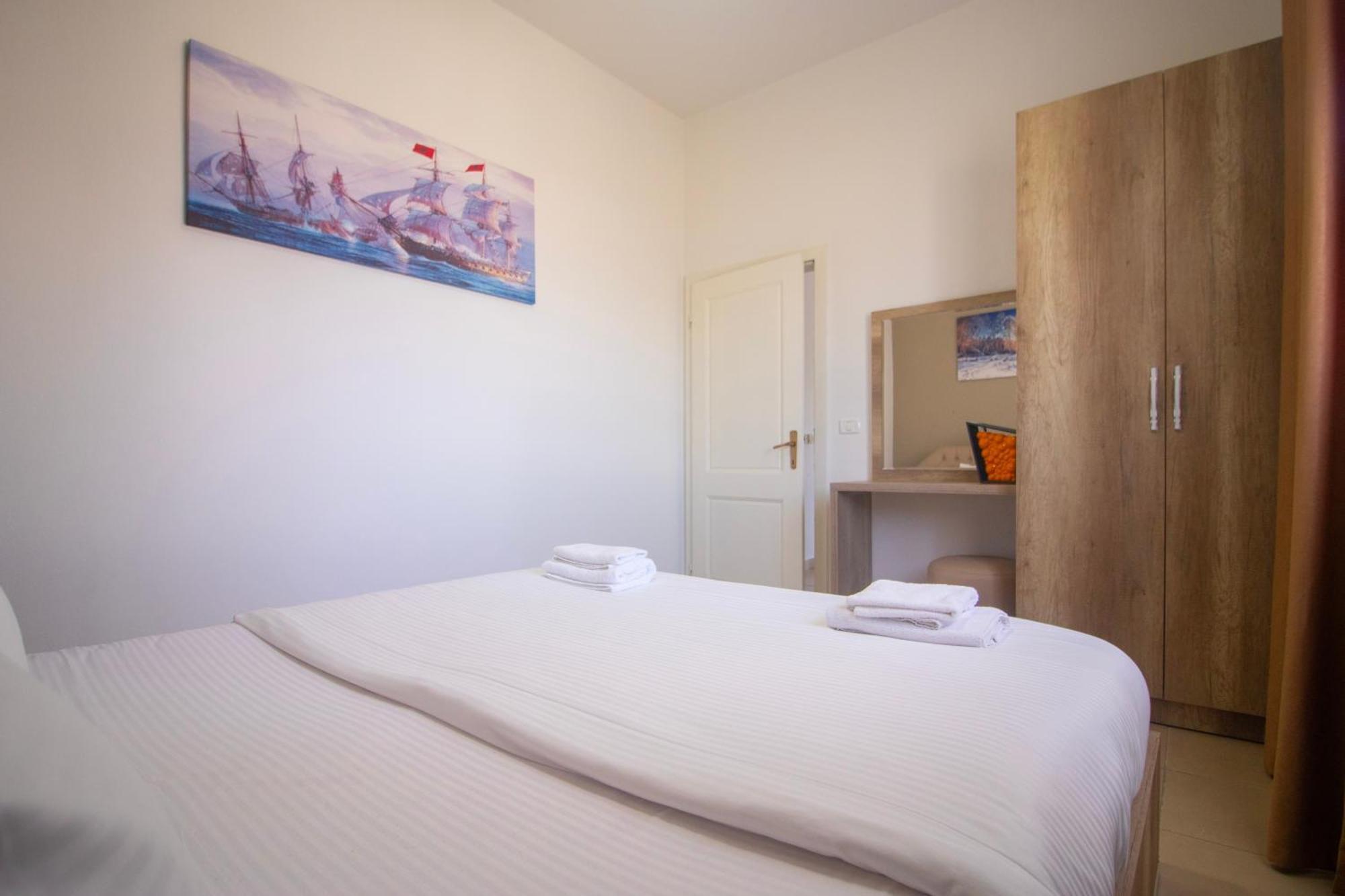 Hotel Princ Golem  Buitenkant foto